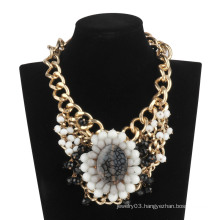 Big Queen with Hot Chain and Stones Necklace (XJW13601)